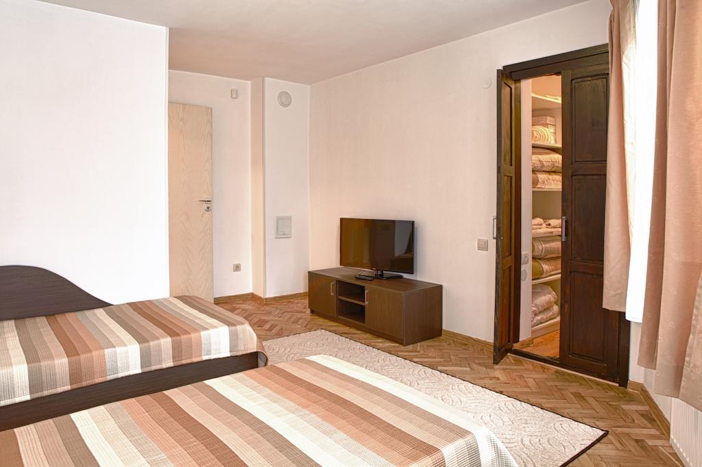 Pepi Guest House Veliko Tarnovo Ngoại thất bức ảnh